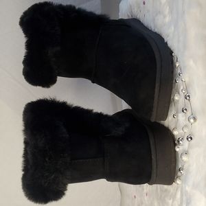 Women Ankle boots faux fur trim